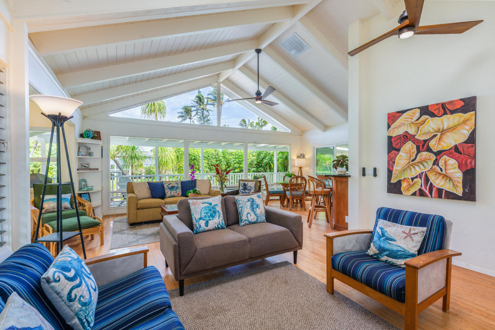 kauai vacation rental living room